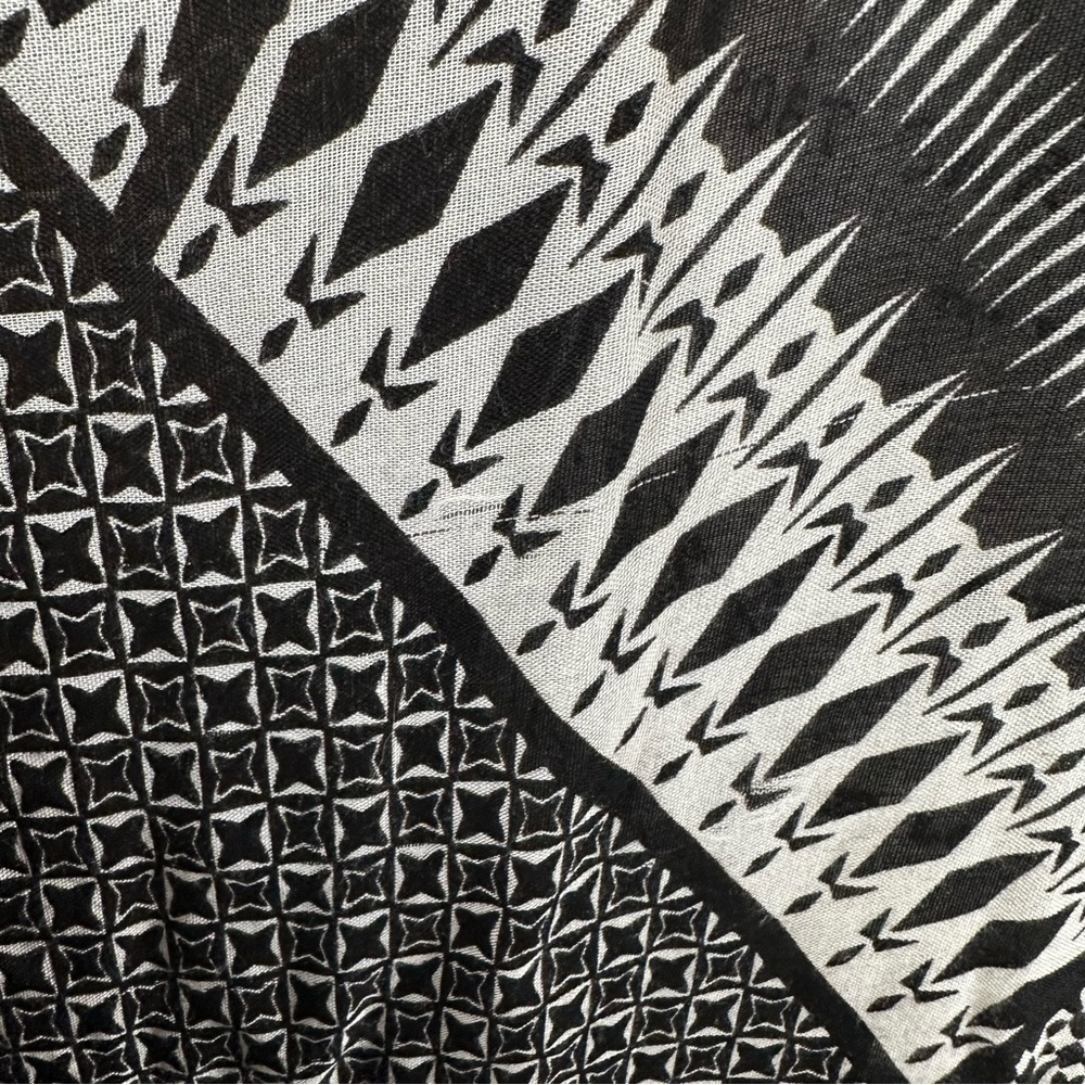 Kimono‎ Women’s One Size Black & White Pattern Design Light Fabric No Brand - Picture 7 of 7